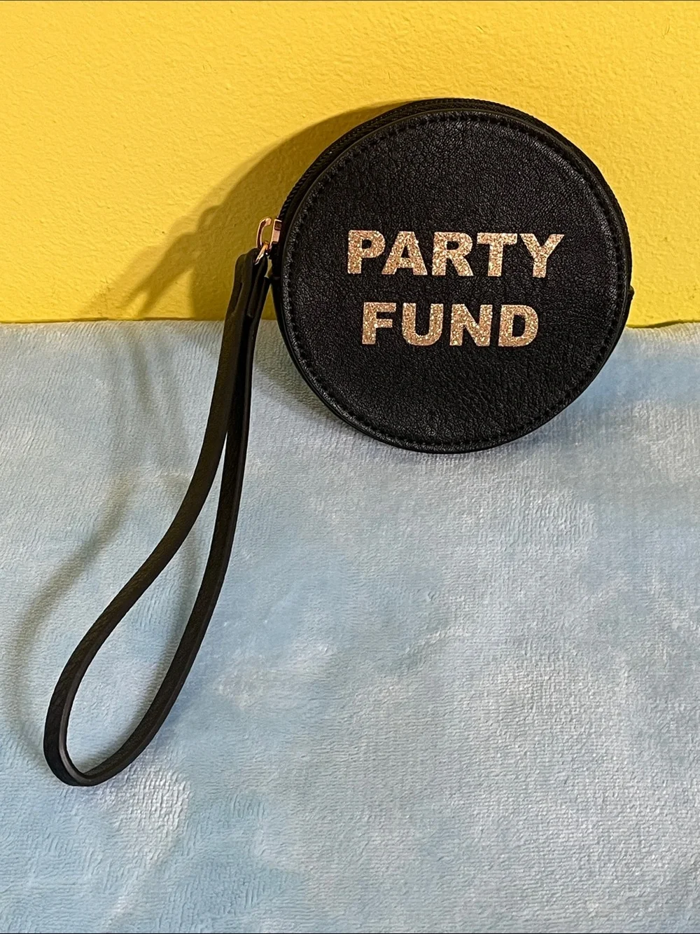 LC Lauren Conrad “Party Fund” Round Coin Pouch Wristlet | NEW